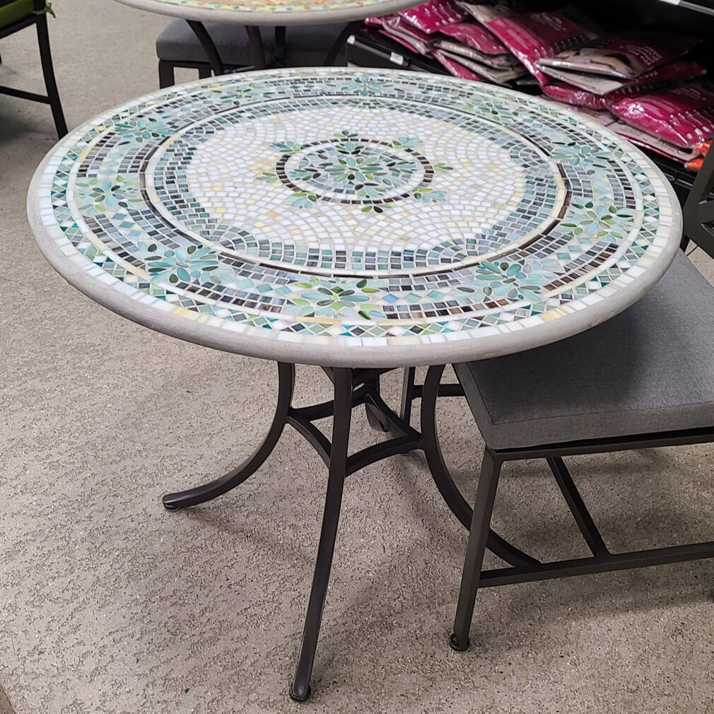 KNFNellie Olson Miraval 36" Round Mosaic Bistro Dining Table Outdoor